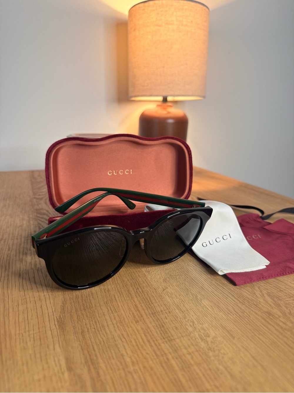 New Gucci Black Sunglasses with Green and Cherry Line Temples